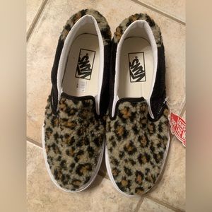 Vans Sherpa slip ons